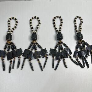 African Carved Wood Beaded Napkin Rings by Pier 1 Imports. Set of 4  Vintage
